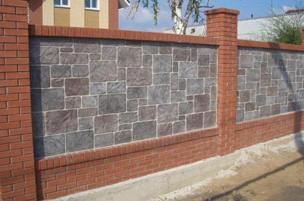 Отделка забора недорого