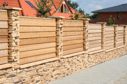 Отделка забора в Санкт-Петербурге