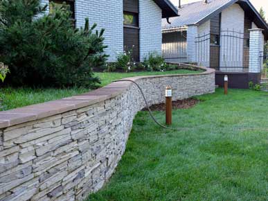 Стрижка газона